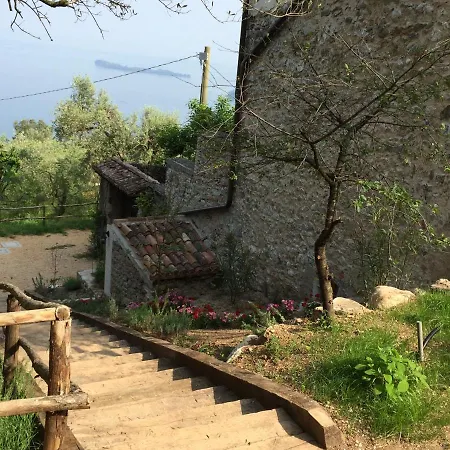 Conte Brunello Farm stay Salo